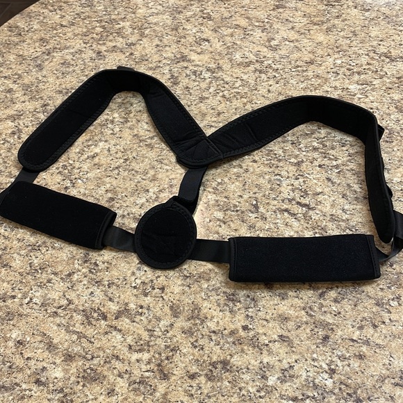KOOLFIT Back Posture Corrector.  Black  Prevents Slouching & Hunching. NEW! - Picture 5 of 7